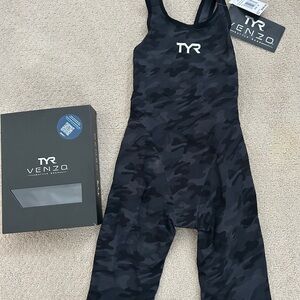 TYR Closed Back Camo Venzo Tech Suit